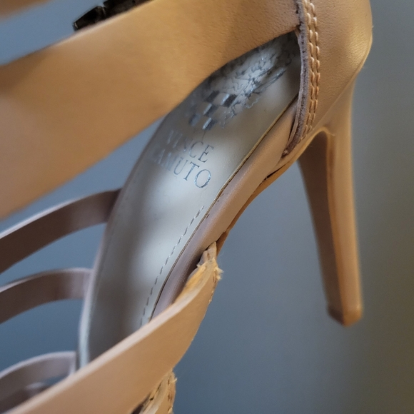 BRAND NEW VINCE CAMUTO KASE GLADIATOR HEELS - Picture 4 of 9